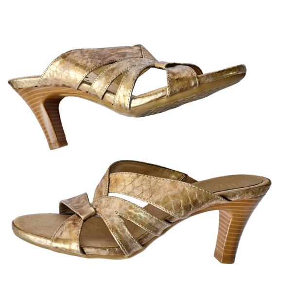 AEROSOLES Miswrote Mid Heel Mules Heels Size 7.5 Gold Embossed Sandal - Picture 2 of 8